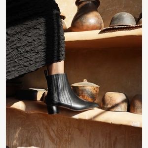 Loq - Moira Boot in Black (size 6.5)